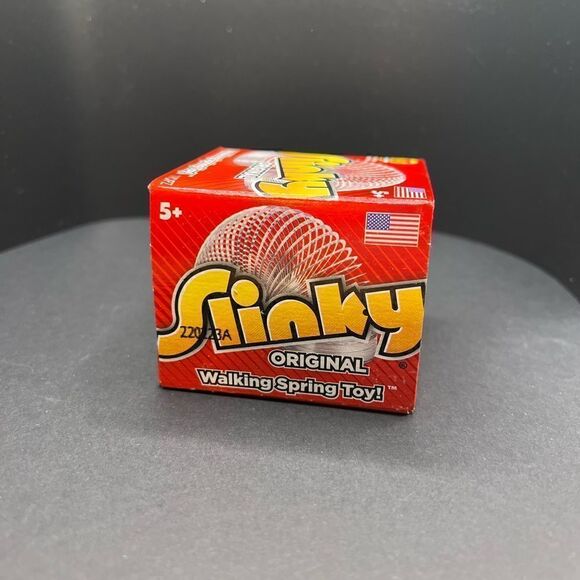 New! Kids Classic Original Slinky Toy Metal Made in the USA! - Picture 5 of 5